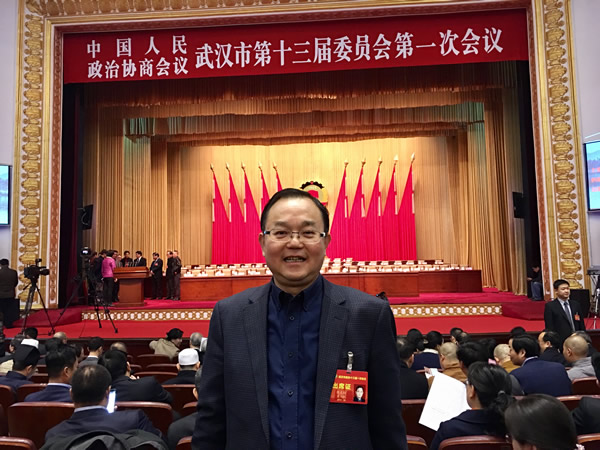 激光領軍人物陳義紅：勇抓機遇，創(chuàng)業(yè)光谷