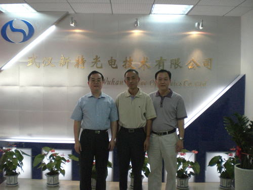 武漢留學生創(chuàng)業(yè)園領導來我司考察