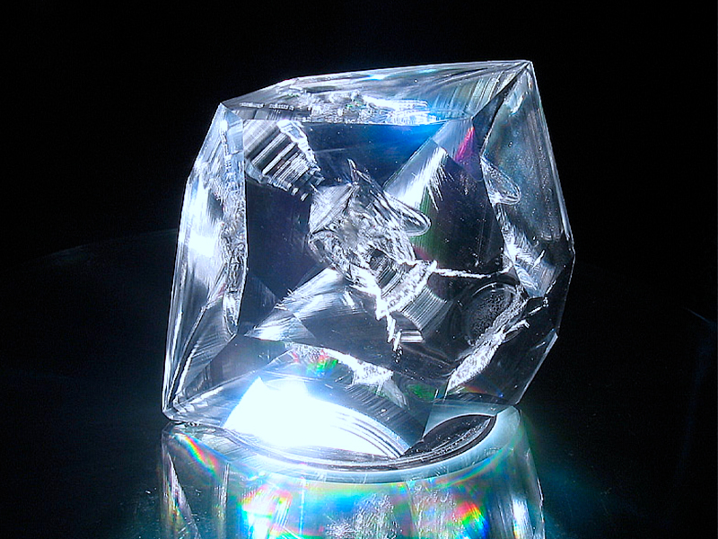 突破線寬調(diào)控瓶頸！LBO晶體如何塑造光參量振蕩器的未來？